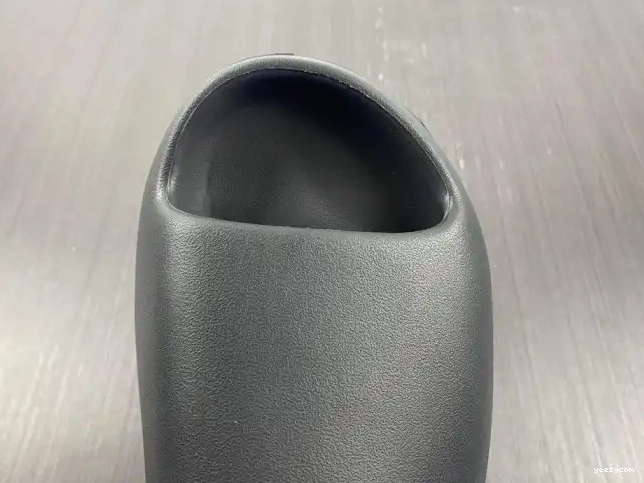 Slide Yeezy Onyx Adidas HQ6448 0502